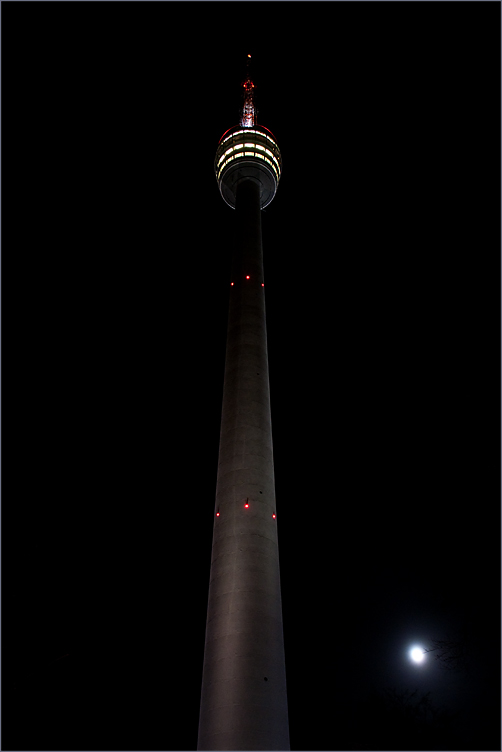 Stuttgarter Fernsehturm bei Nacht