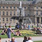 Stuttgarter Schloßplatz im Frühling