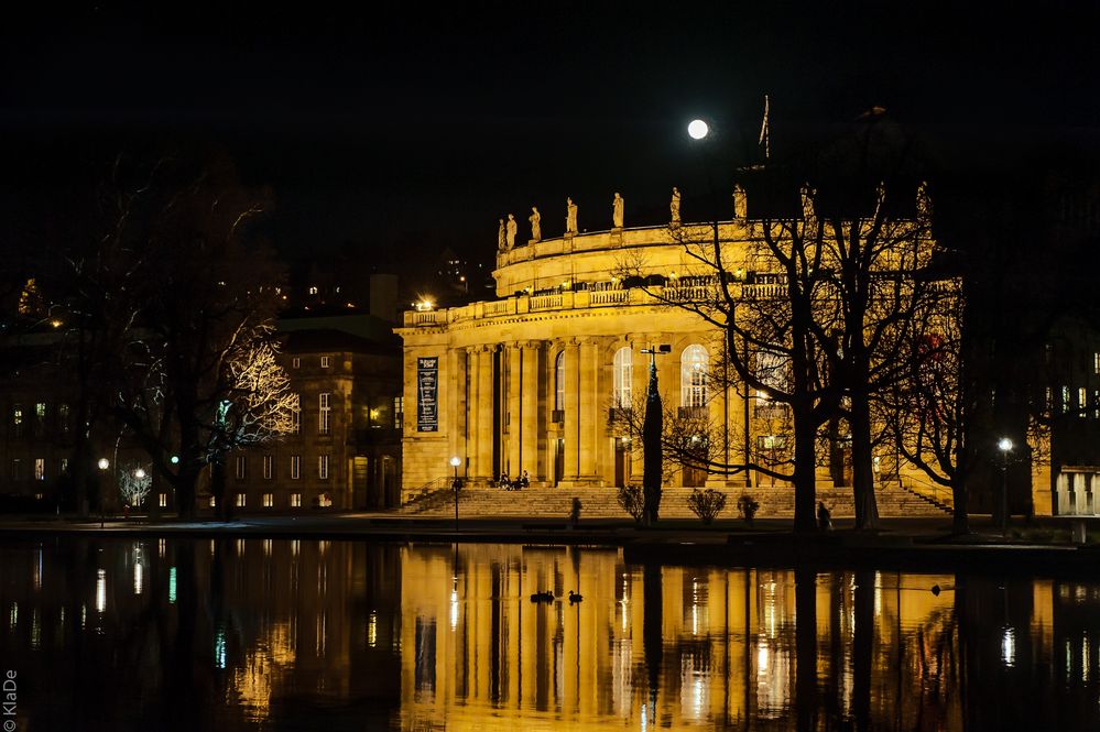 Stuttgart@Night - Opernhaus am Eckensee