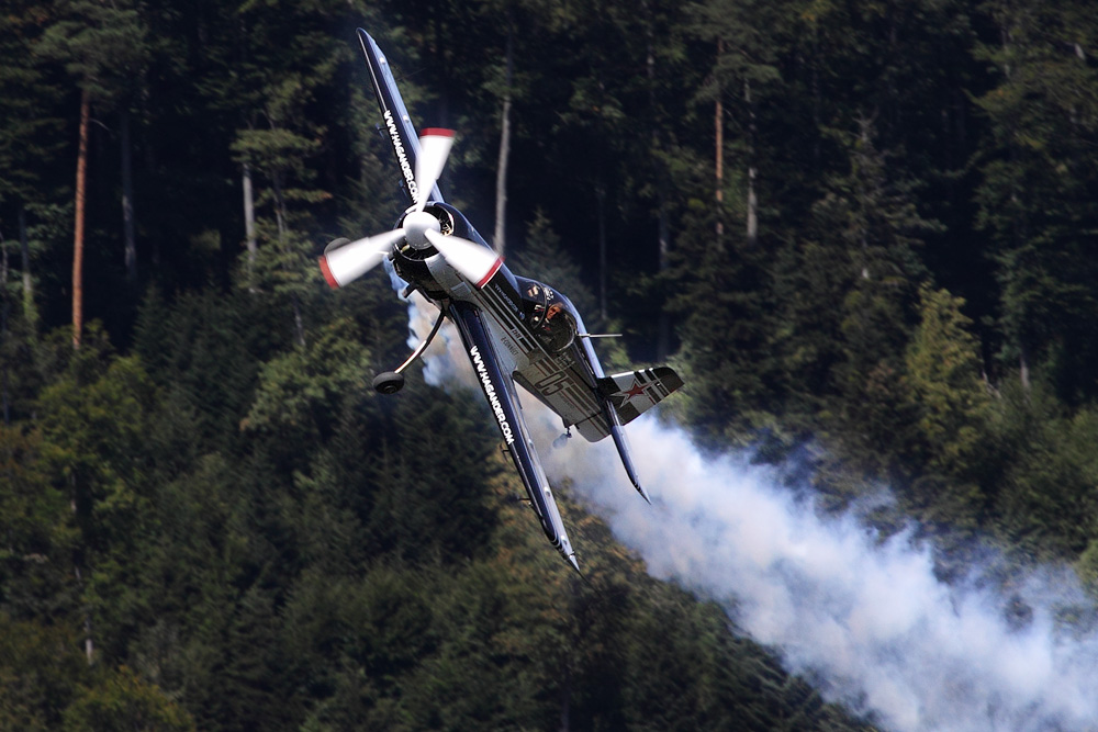 Su-26 auf Augenhöhe