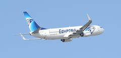 SU-GDX - EgyptAir - Boeing 737-866