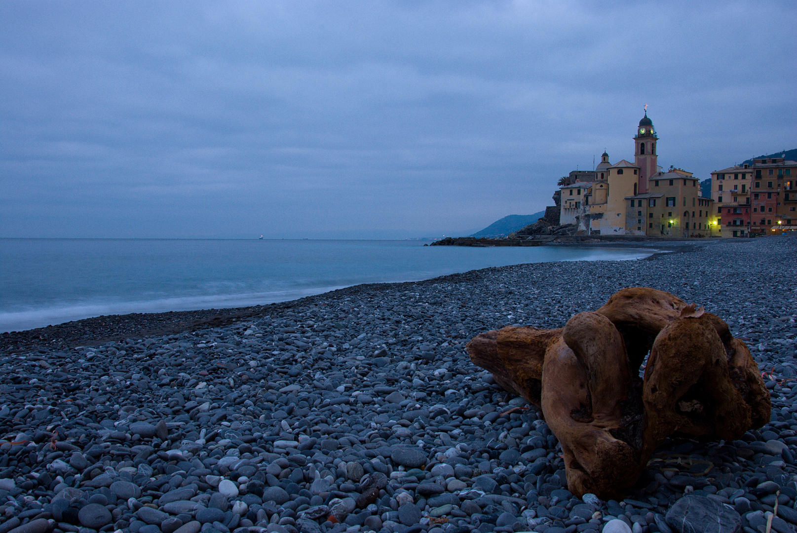 Su una spiaggia di Sassi