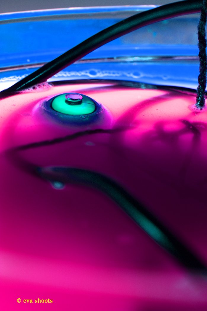 submerge the eye in toxic pink