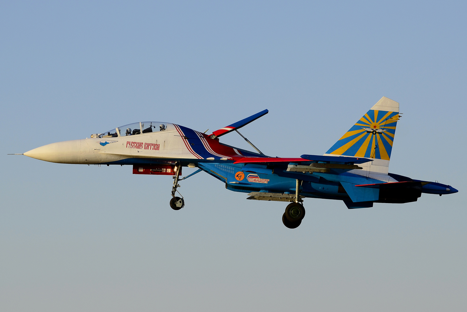 Suchoi Su-27, Russian Knights Display Team, Kecskemét 2013