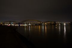 Südbrücke bei Nacht