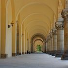 Südfriedhof Leipzig - Feierhallen - Säulengang