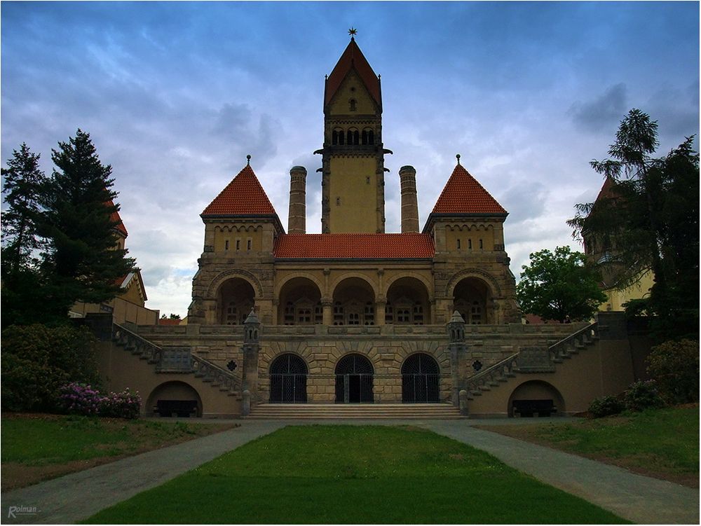 Südfriedhof Leipzig - Trauerhallen und Feuerbestattungsanlage (Rückfront)
