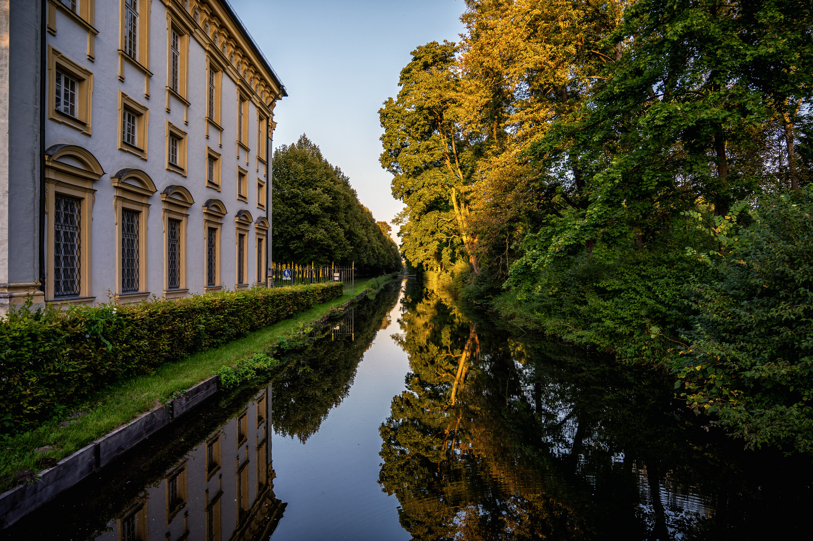 Südlicher Schloßkanal - Schlossanlage Schleissheim bei München