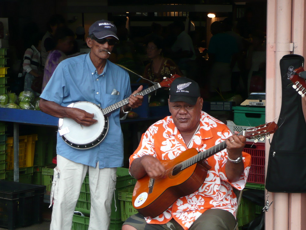 Südsee: Melanesische Straßenmusiker in Noumea, Neu-Kaledonien