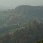 südsteirische Weinstraße in herbstlichem Dunst