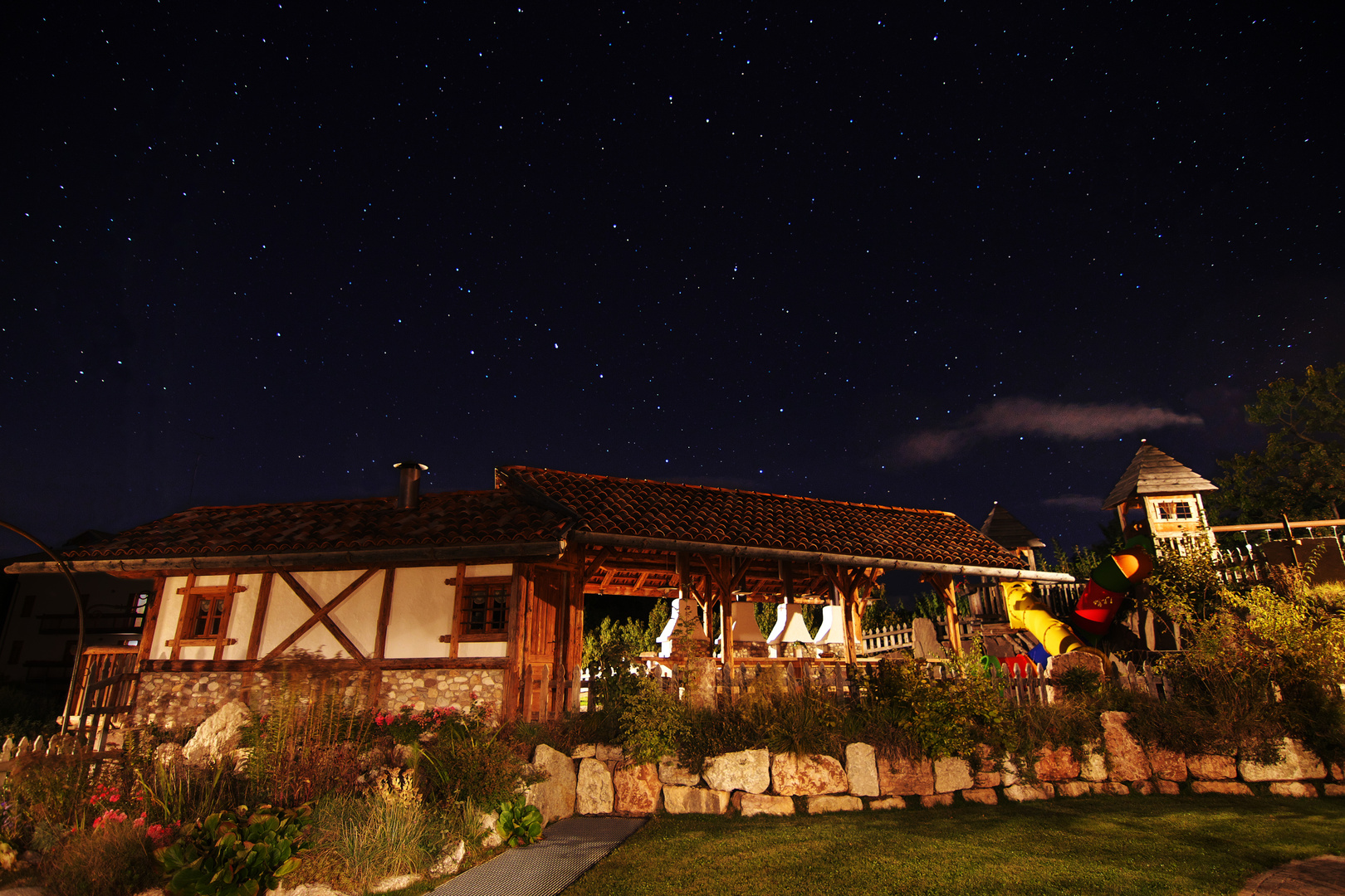 Südtirol bei Nacht