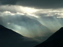 Südtirol, ein Gewitter nähert sich an.