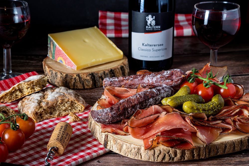 Südtiroler Speckplatte Foto &amp; Bild | stillleben, food-fotografie ...