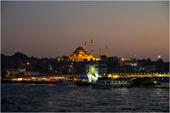 Süleymaniye-Moschee und Galatabrücke