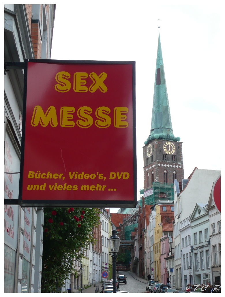 Sündige Ecke in Lübeck - Erotische Messe vs. kirchliche Messe