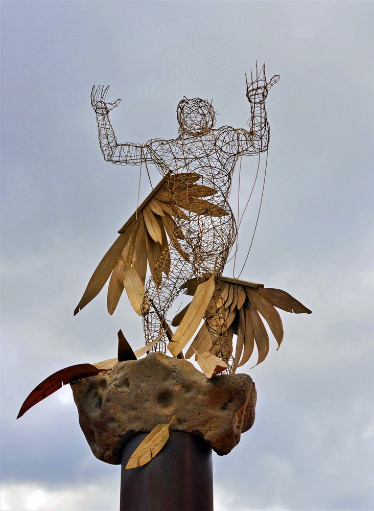  " Suenos Rotos " ( ICARUS )