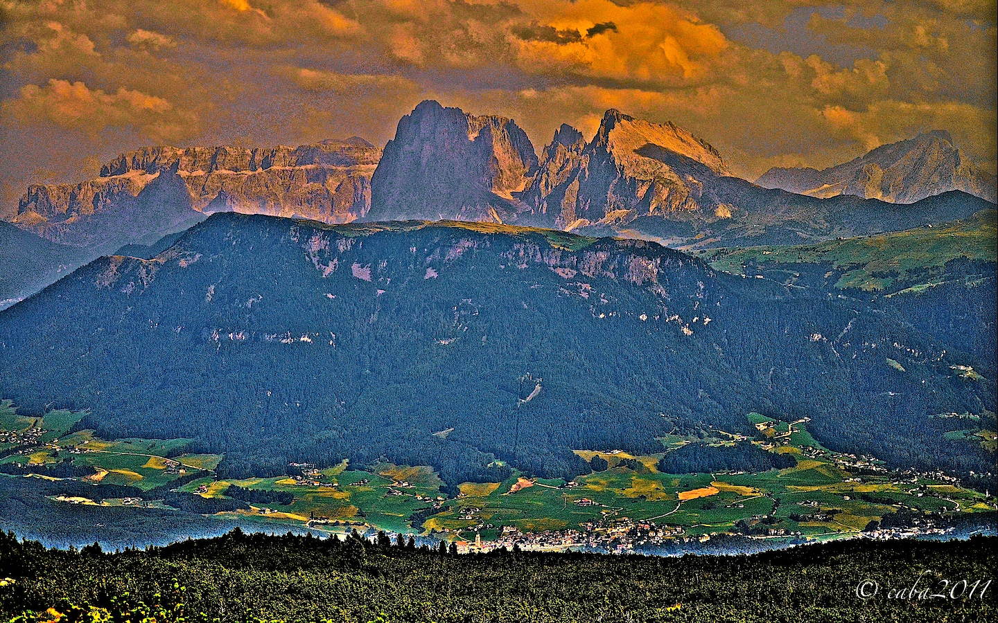 Suggestiva vista sulle Dolomiti