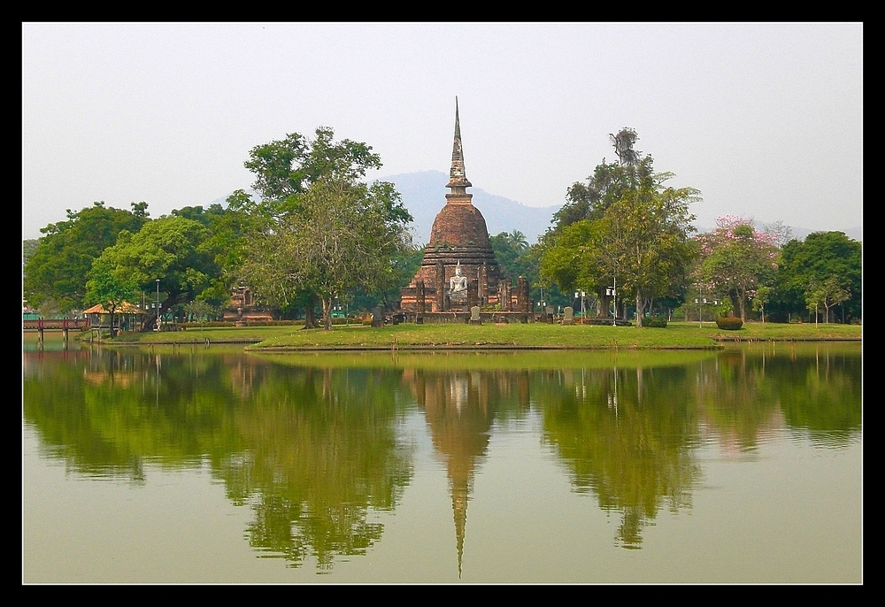 Sukhothai Historical Park (color)