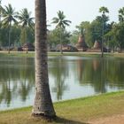 Sukhothai: Ponds and Channels surround the ruins