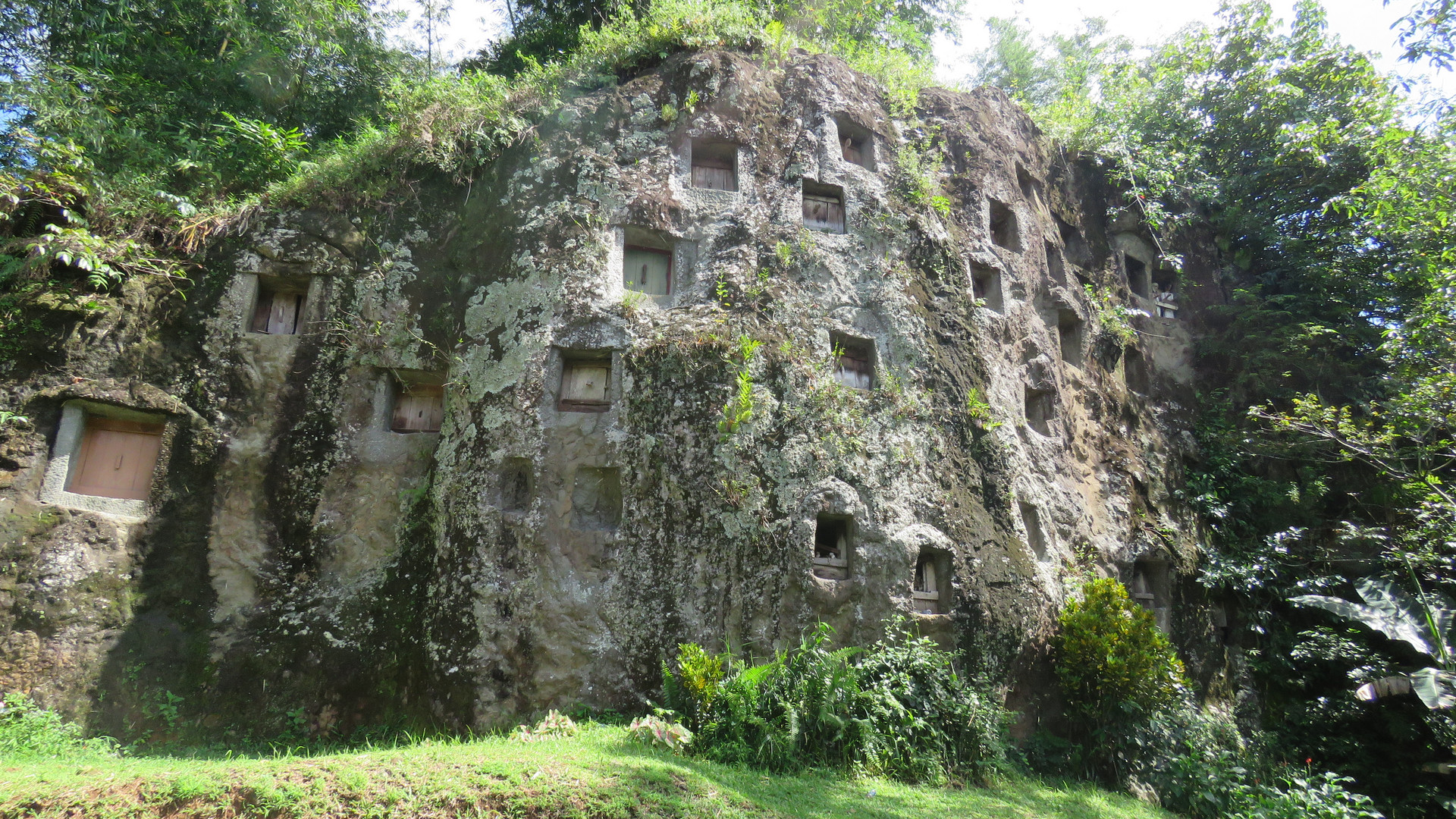 Sulawesi (2019), Toraja - Lemo