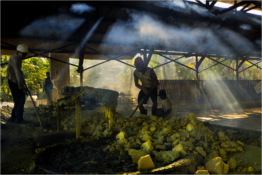 Sulfur factory