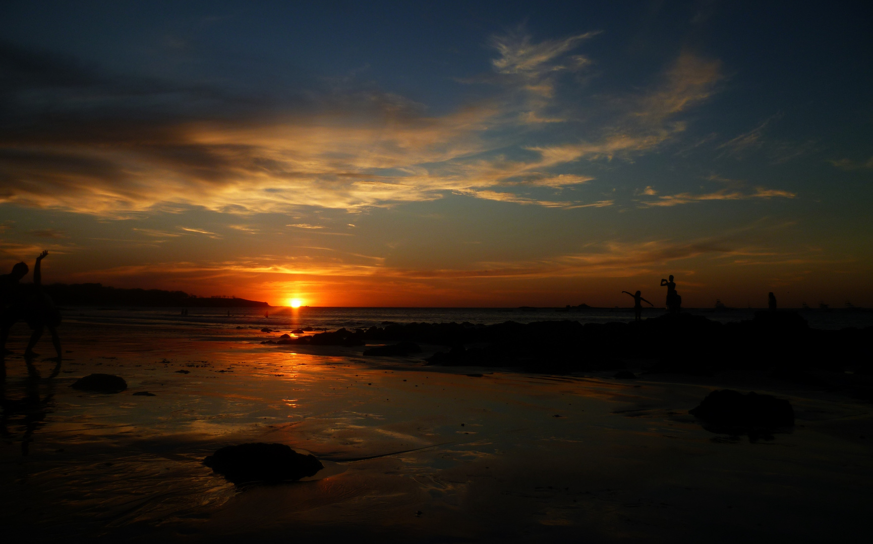 sulla spiaggia di sera