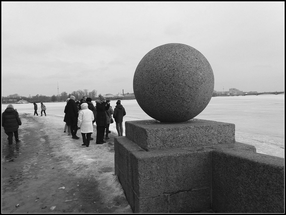 Sulla sponda della Neva.ghiacciata.....