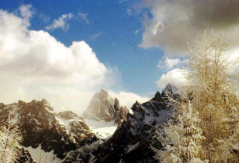 ... sullo sfondo .. Cima Dodici (Sesto) V.Pusteria