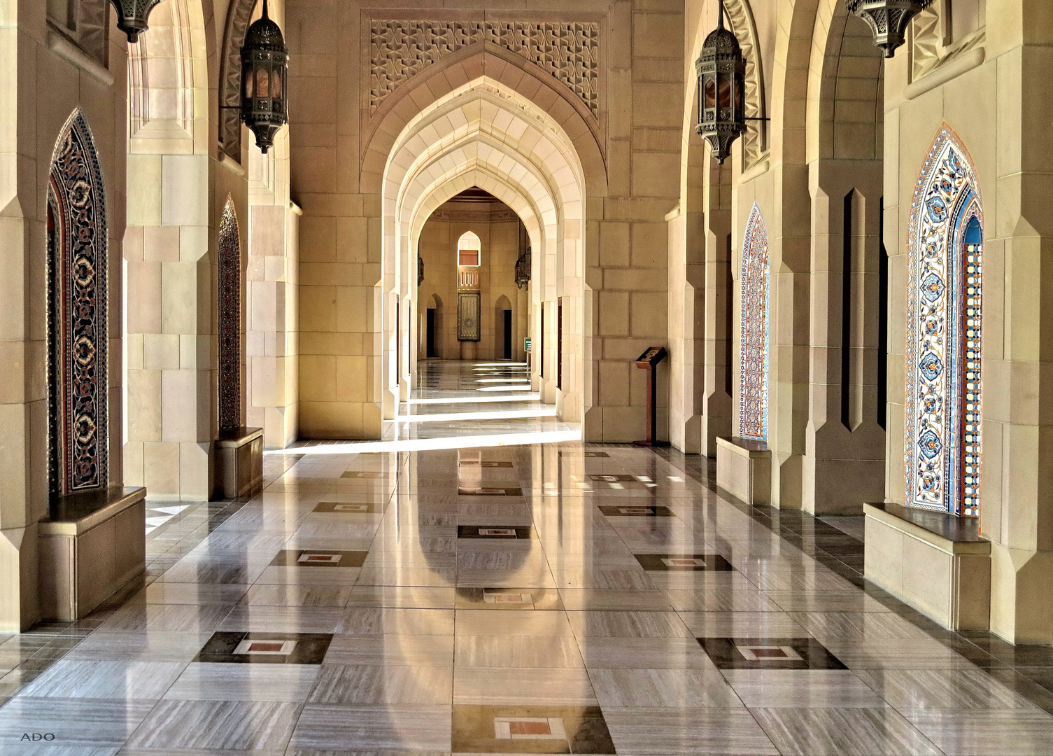 Sultan Qaboos Grand Mosque (4)