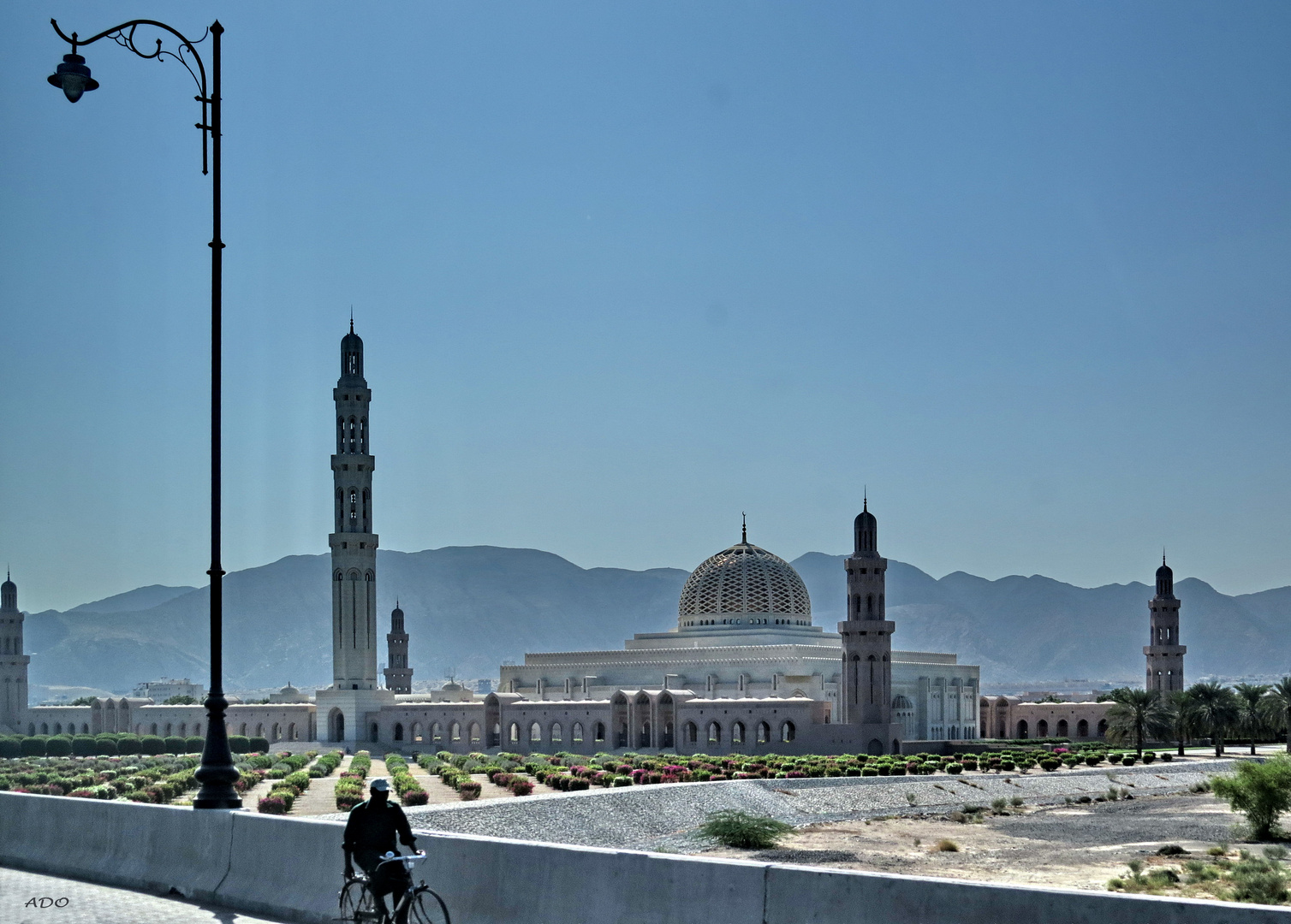 Sultan Qaboos Grand Mosque