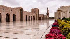 Sultan Qaboos Grand Mosque in Muscat - Oman 2