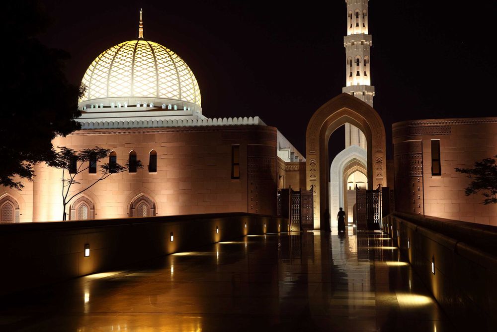 Sultan Qaboos Grand Mosque, Muscat, bei Nacht