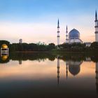 Sultan Salahuddin Abdul Aziz Mosque