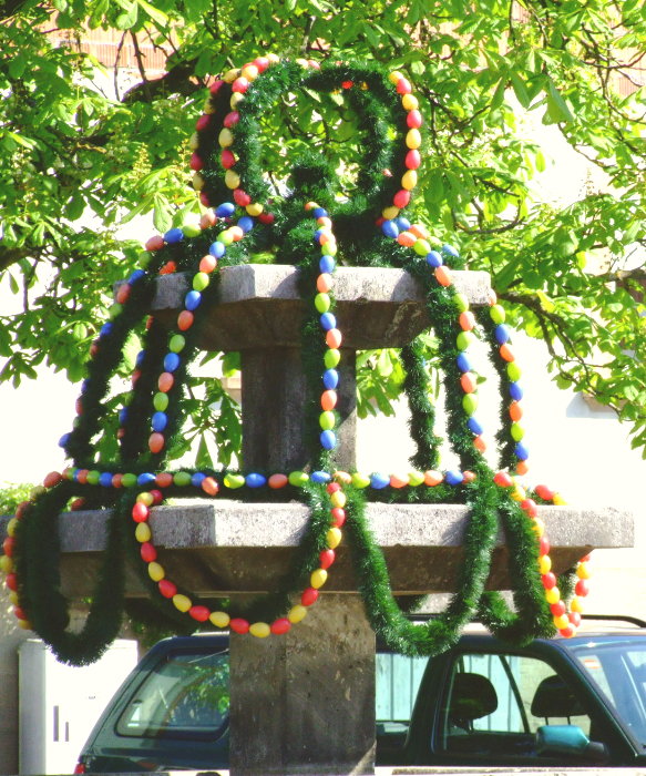 Sulzfelder Osterbrunnen ...