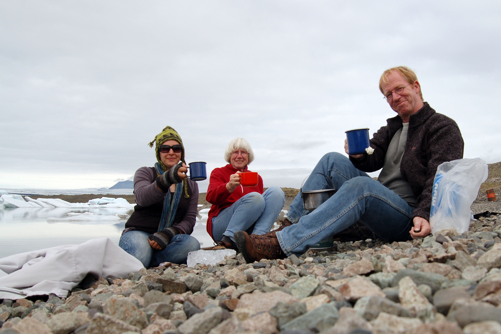 Summer in Iceland...mit Tee aus echtem Gletschereiswasser!!