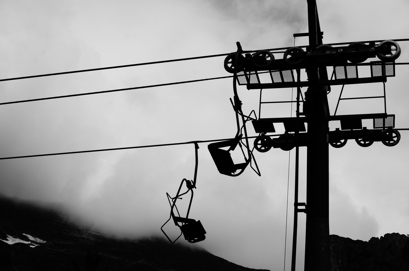 summer loneliness of the ski lift