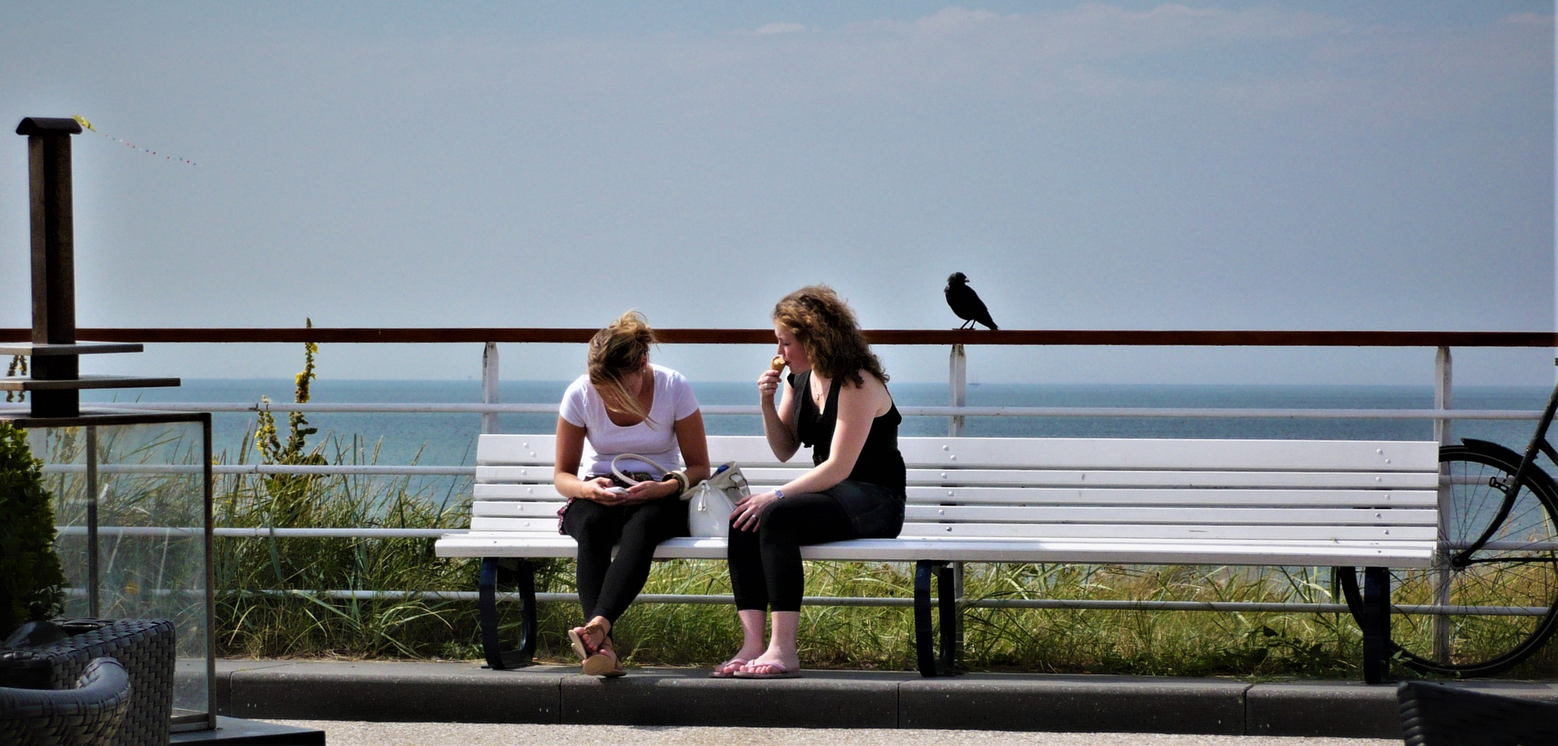 .summertime.at.the.seaside.