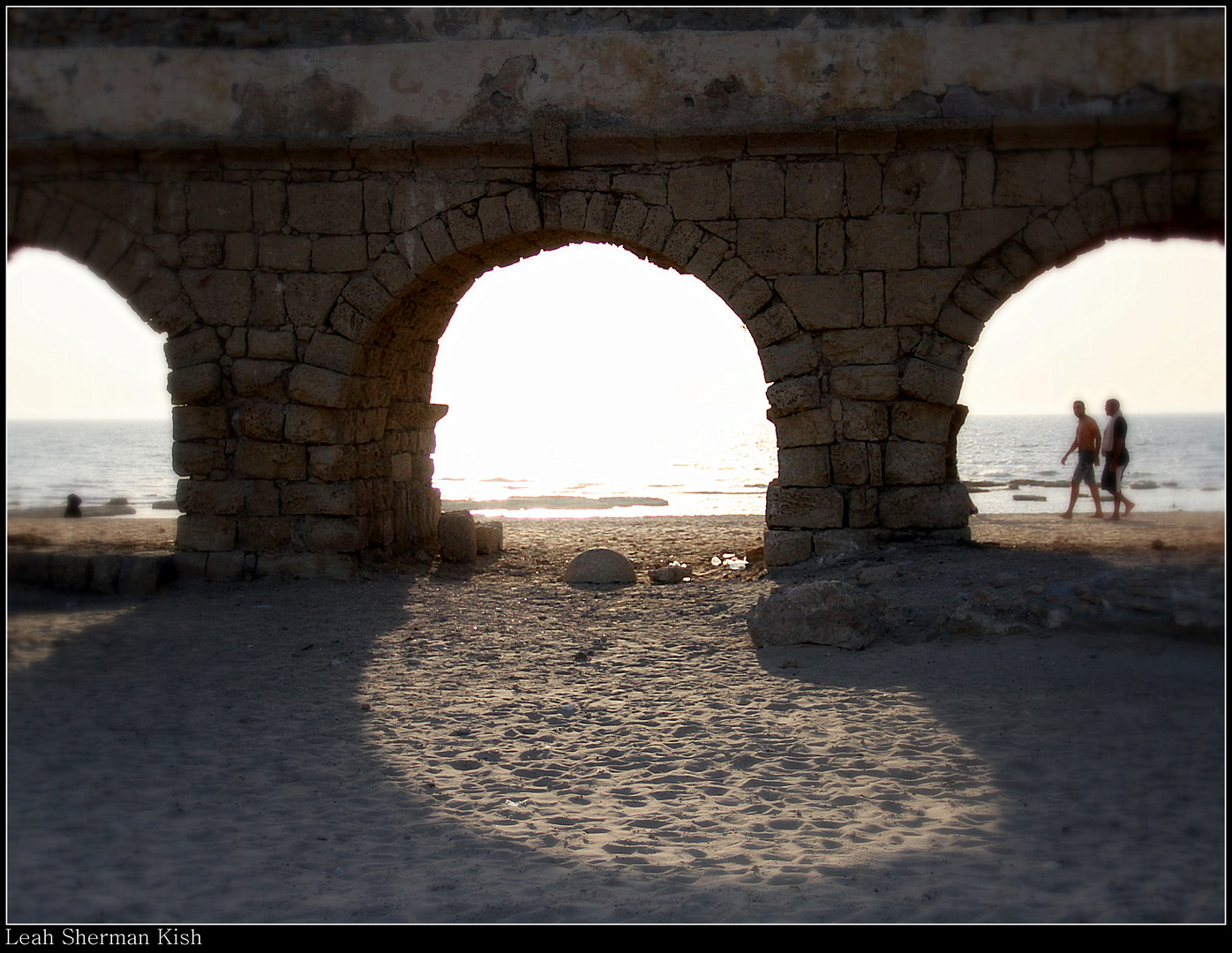 Sun Bubble through the Aqueduct