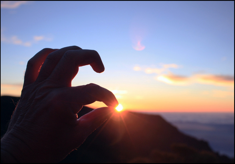 sun in my fingers