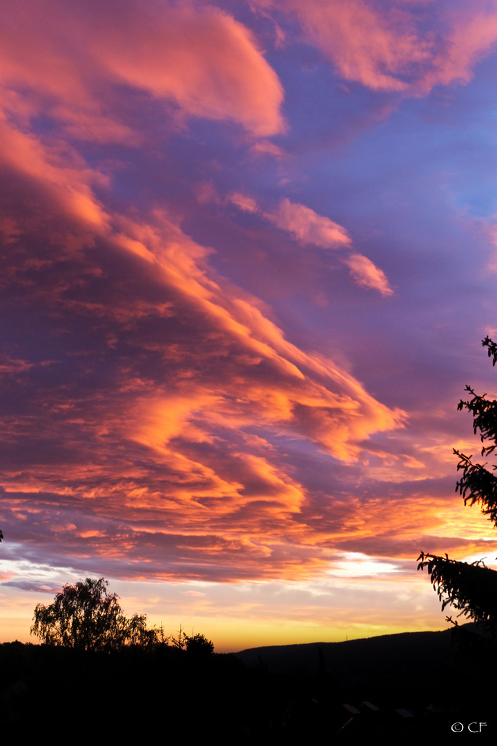 Sun Kisses Clouds