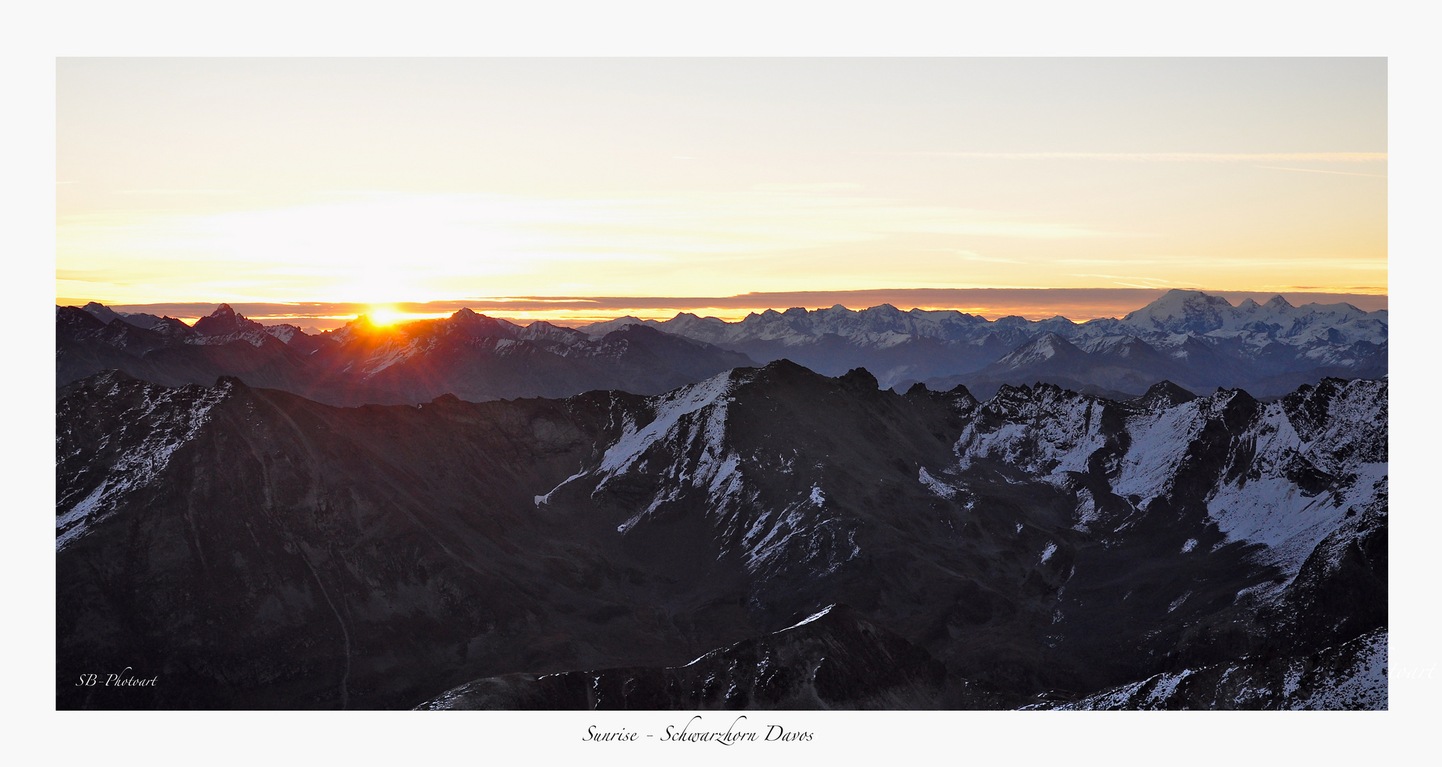 sun & mountains