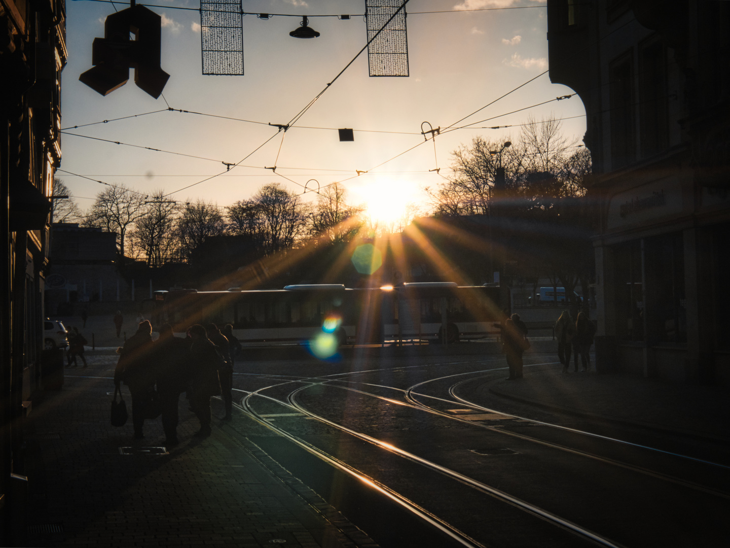 Sun On Street