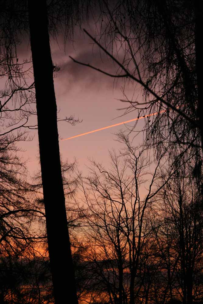 Sun on Vapor trail