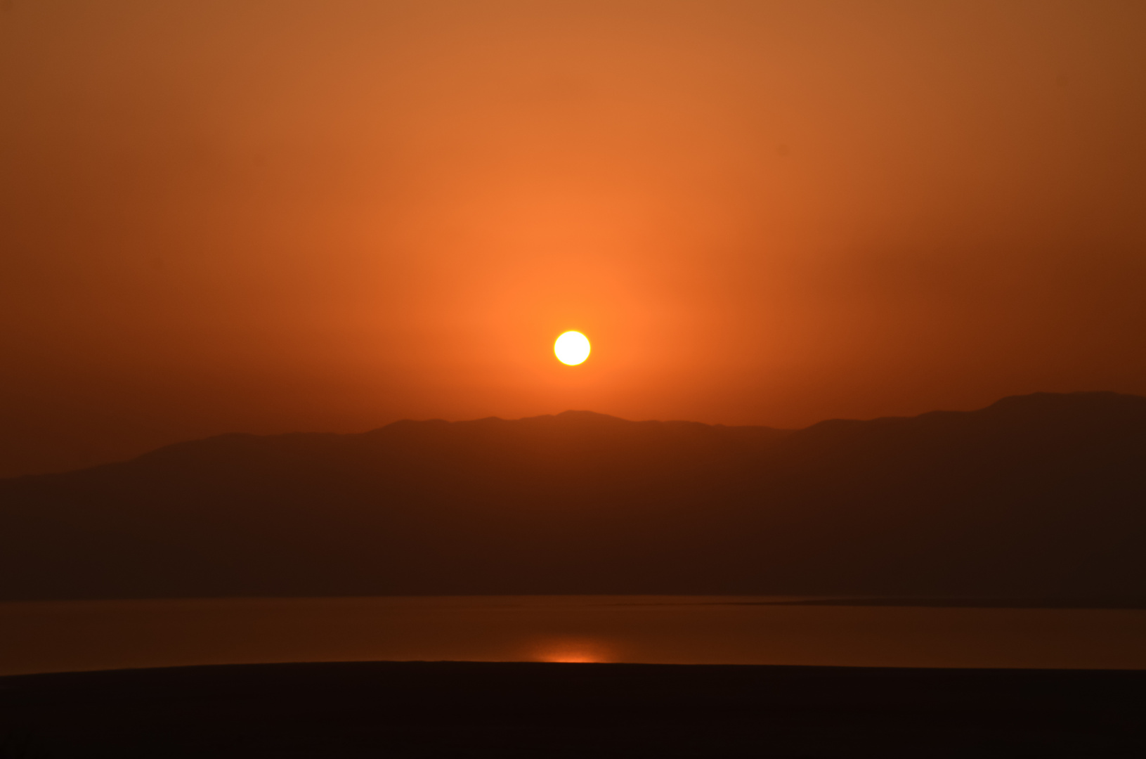 Sun over the "Dead Sea"