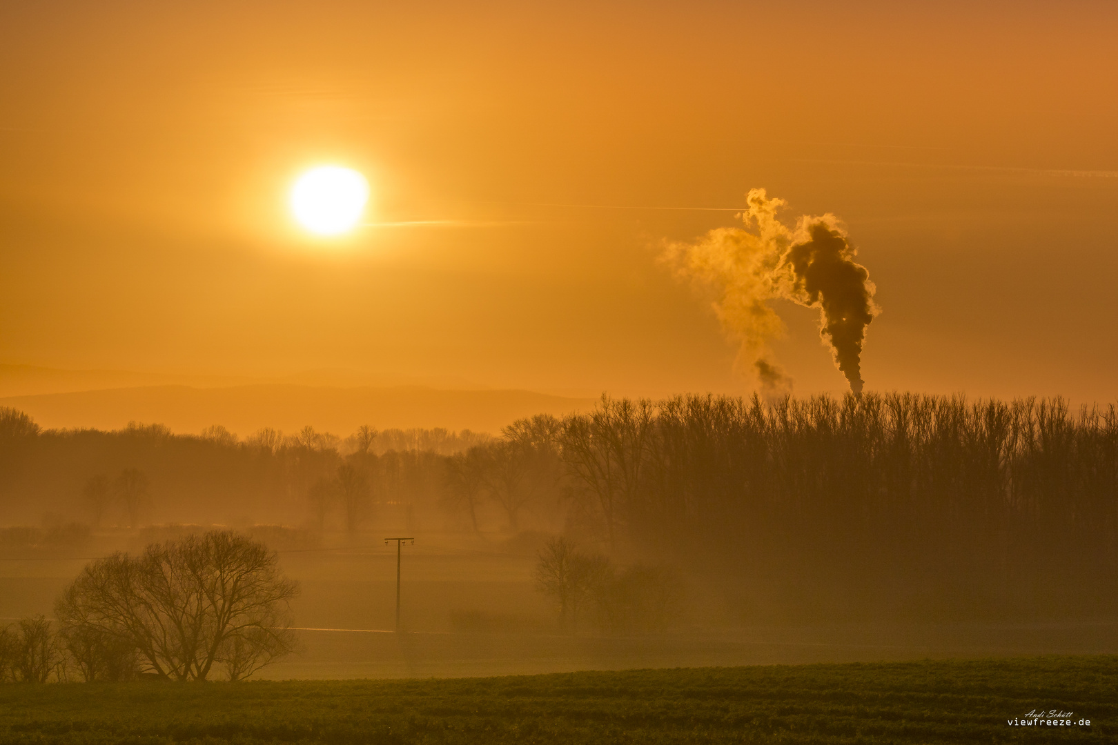 Sun, Steam and Fog