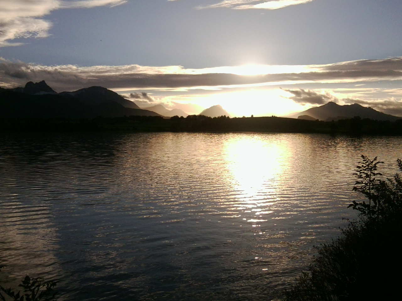 Sun under ..Hopfensee Füssen