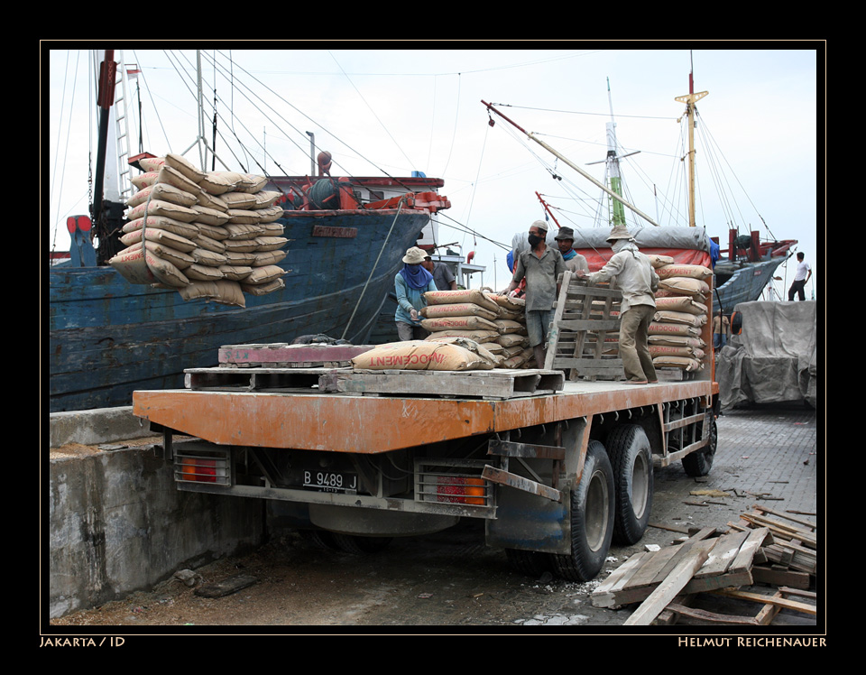 Sunda Kelapa II, Old Harbour, Jakarta / ID