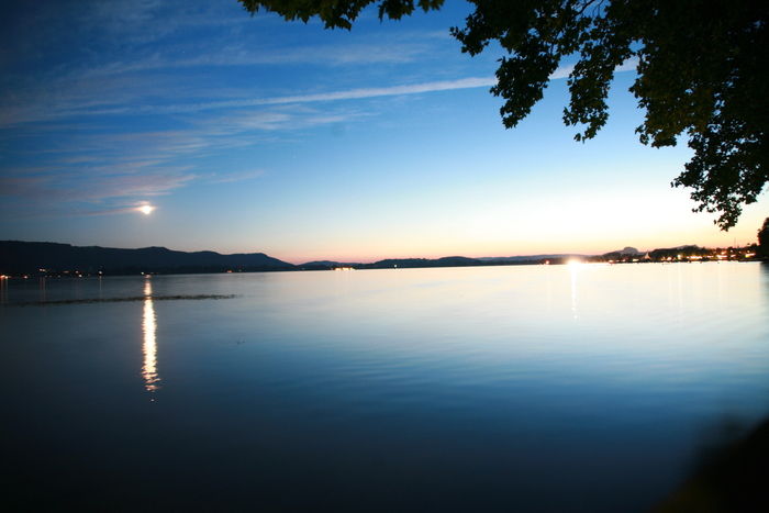 Sundown am Bodensee, Blick Richtung Radolfzell v. d. Mettnau