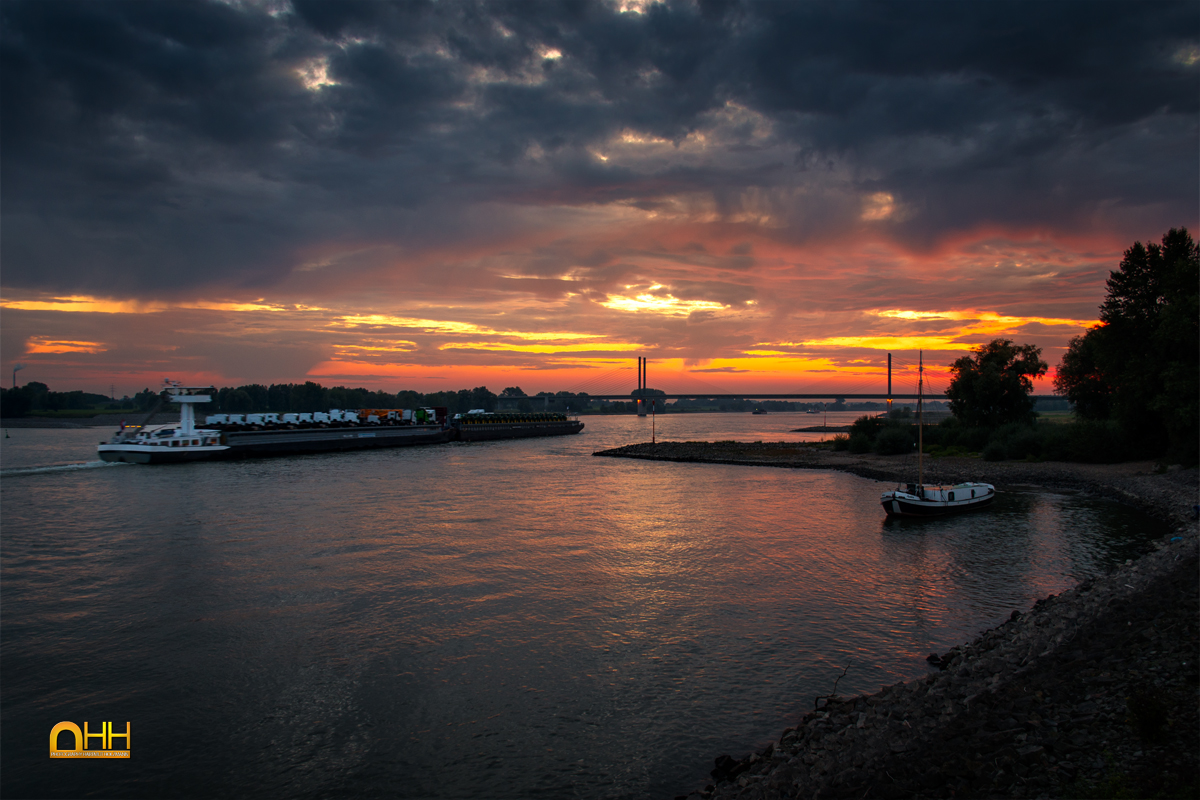 Sundown at the Waterhighway