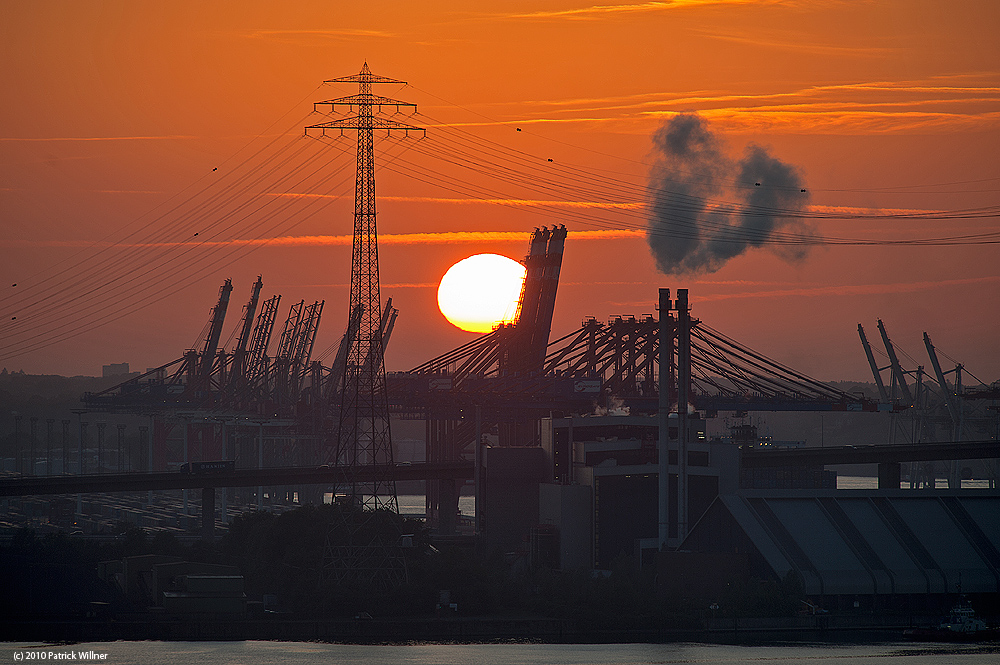 Sundown bei der Köhlbrandbrücke